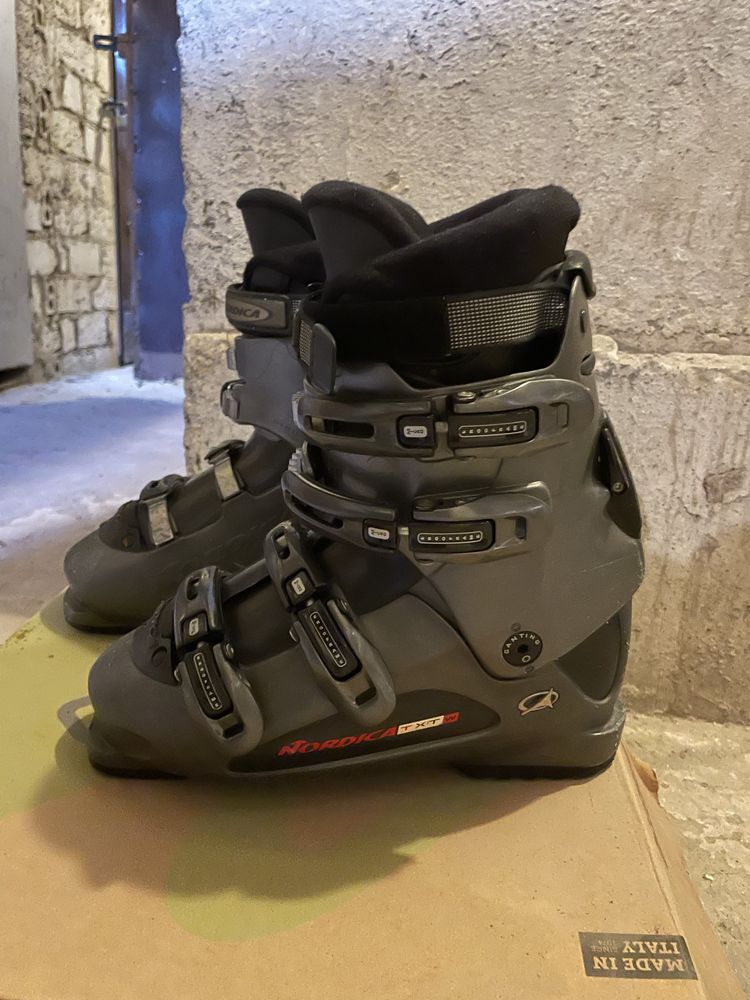 But narciarski Nordica 26,5