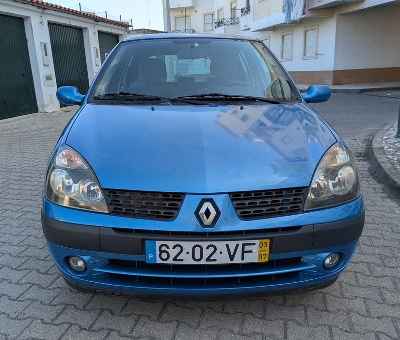 Renault Clio 1.2 i 16V Best Years 03