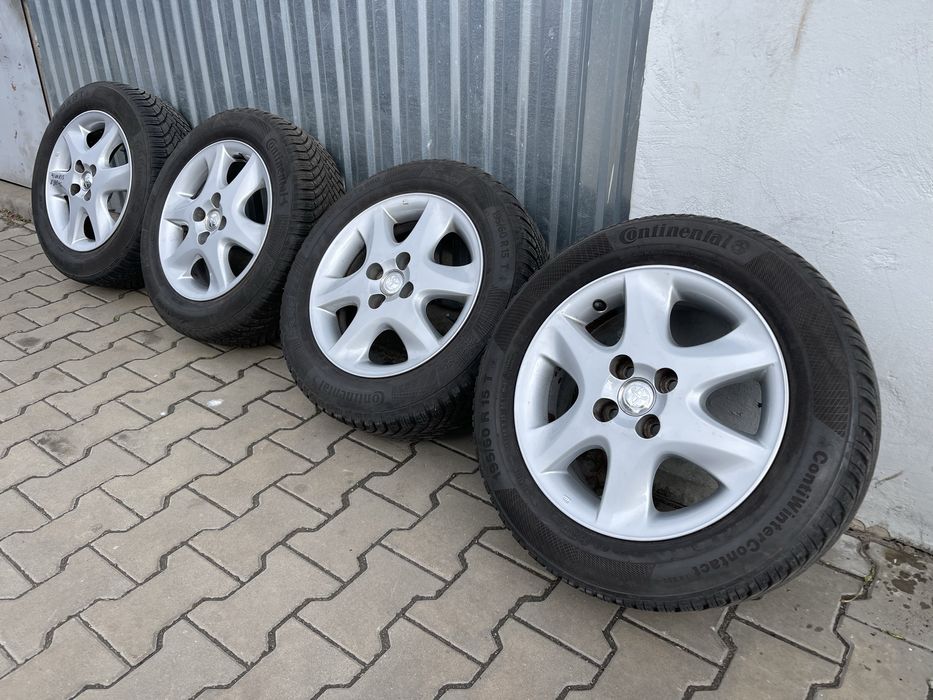 Диски 4/100 R15 6J ET45 TOYOTA + 195/60R15 Continental зима