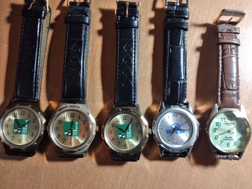 Механічні наручні годинники