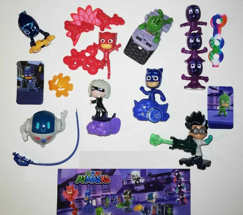 Lote Nº3 Kinder Bonecos