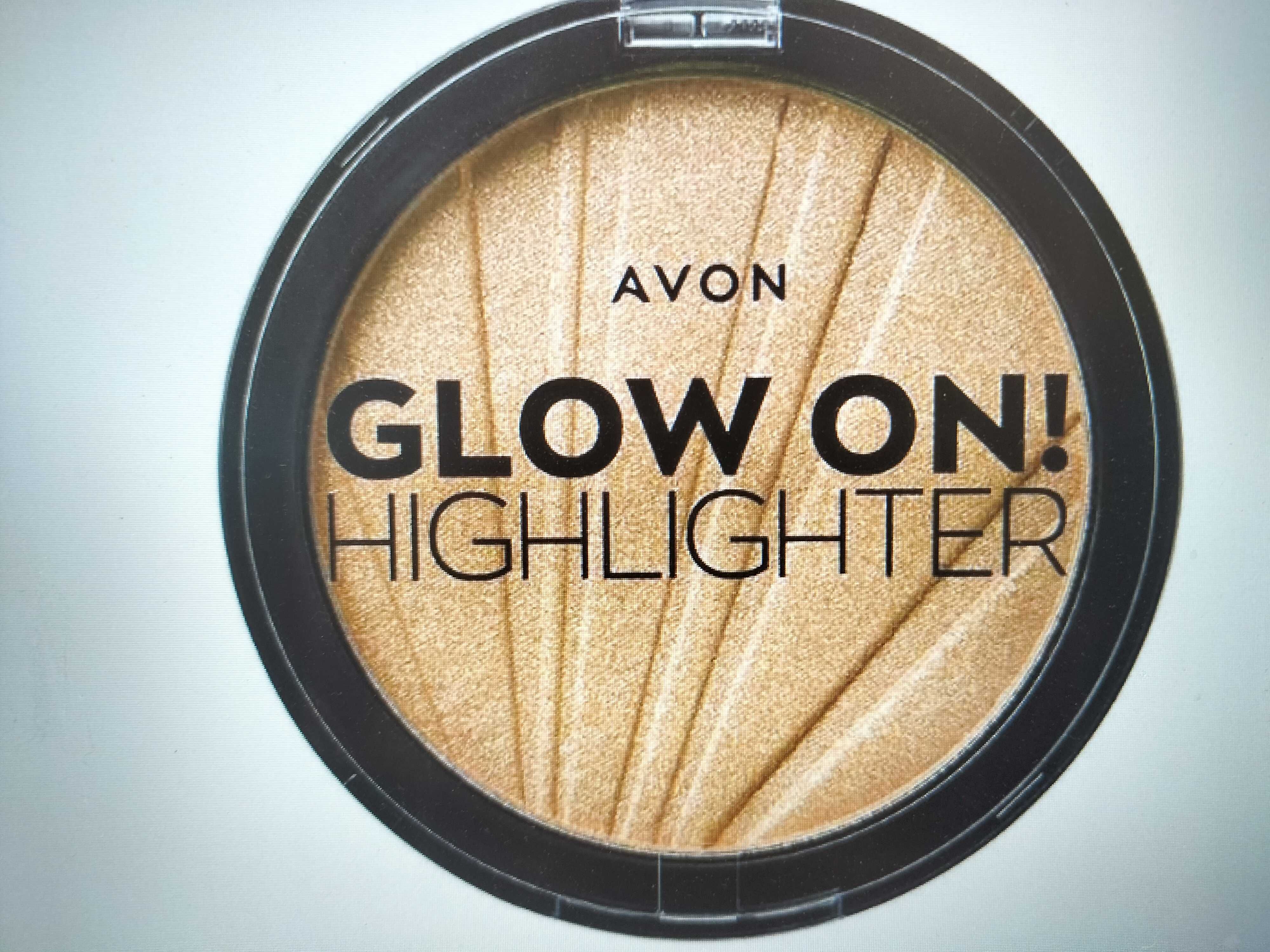 AVON Puder rozświetlający BRONZE GLOW