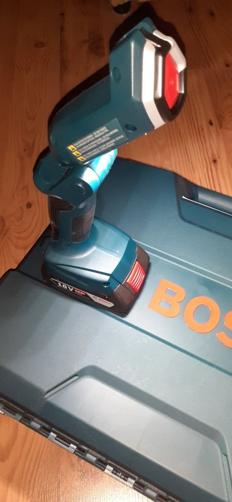 Ліхтар Bosch Professional GLI 18V-300 (06014A1100)