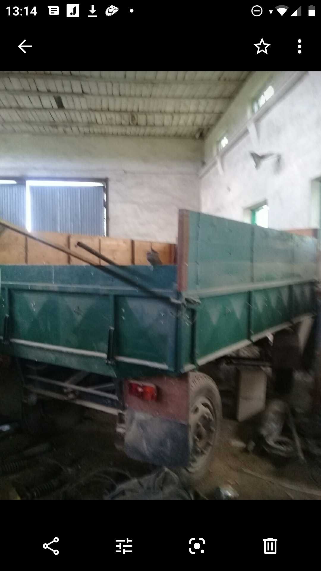 Причіп бортовий до трактора