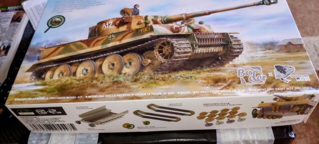 Tiger I Early Sd.Kfz.181 Pz.Kpfw.VI - Border Model TK 7203 skala 1/72