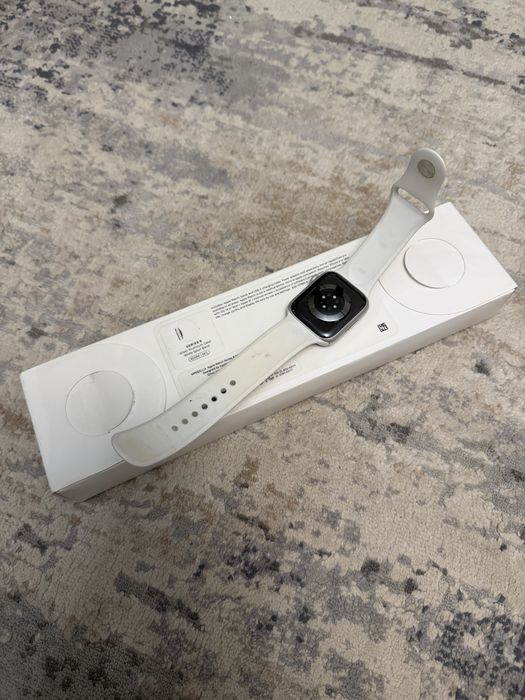 Apple Watch 8 45mm silver