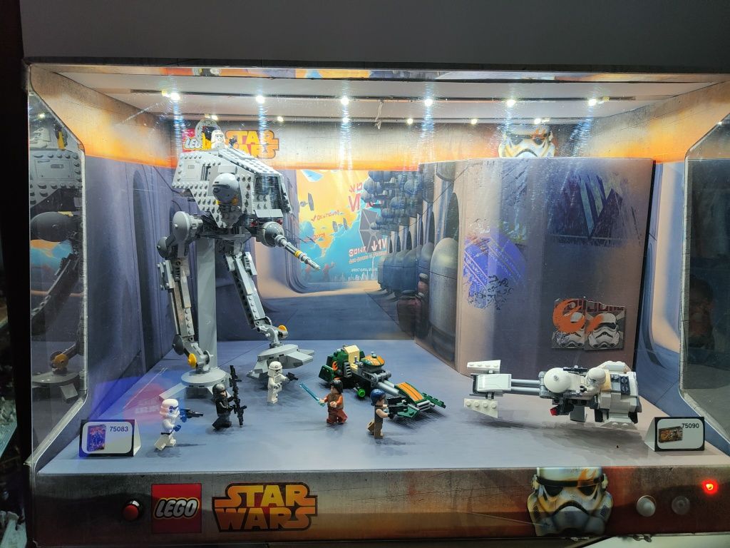 Lego witryna Star Wars 75083 i 75090