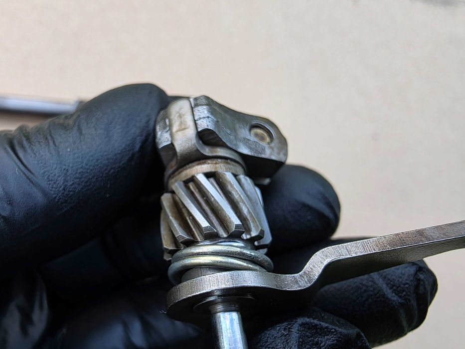 Kompletny zawór wydechowy Honda CR 125 r. 98