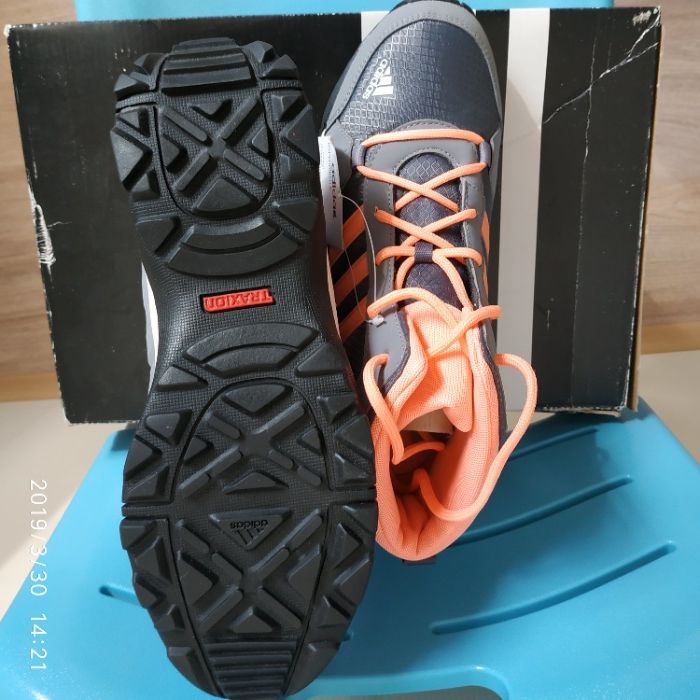 Новые ботинки Адидас Adidas HYPERHIKER K US 6 стелька 25 см