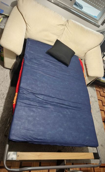 Vendo sofá cama em excelente estado