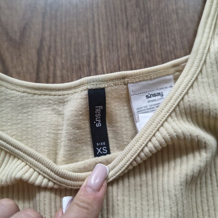 Żółty Crop top ramiączka falbanki