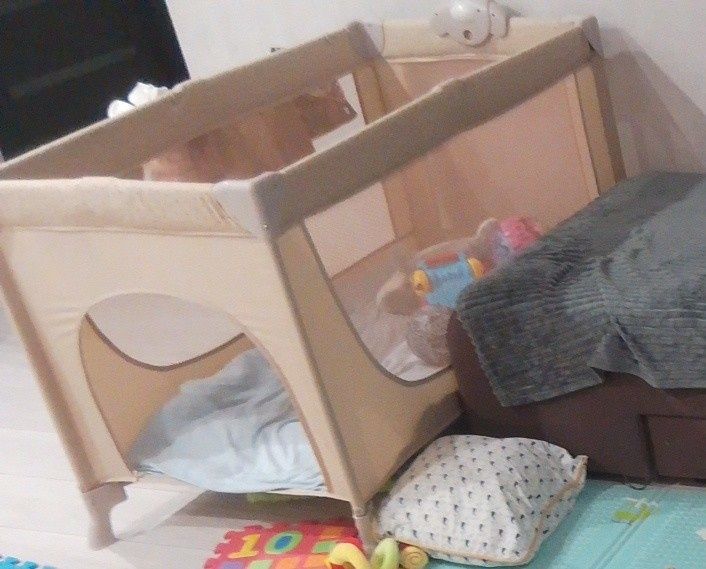 Манєж-ліжко Kinderkraft Joy 2в1