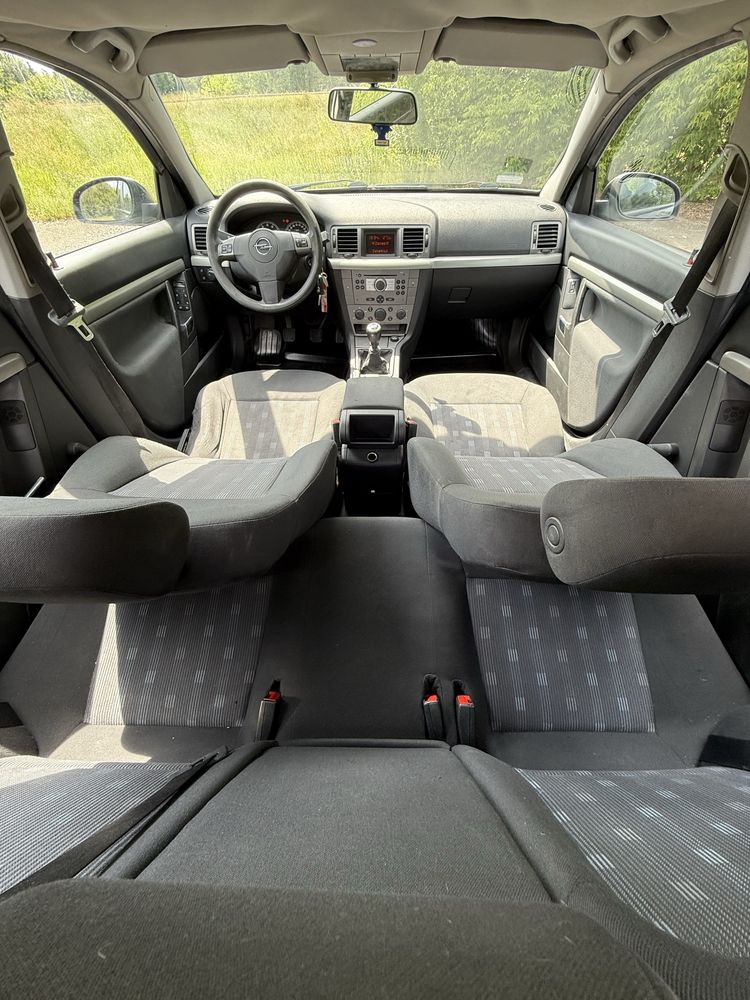 Opel Vectra C 1.6 benzyna 2008 r