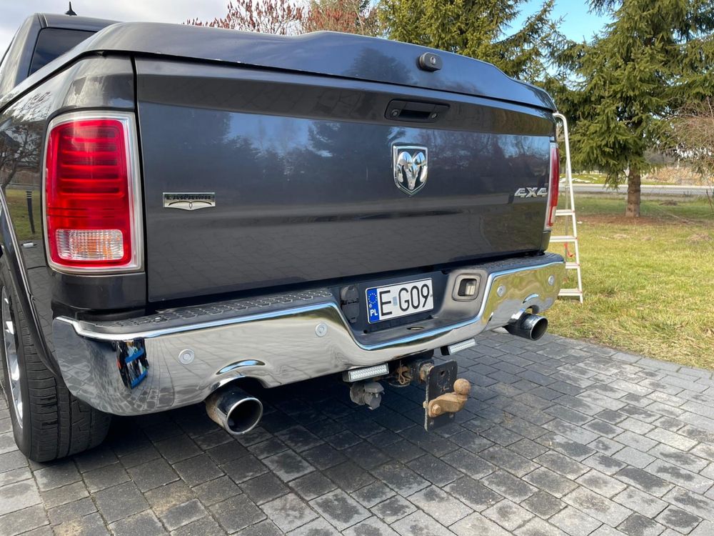 DODGE RAM 1500 rok produkcji 2017