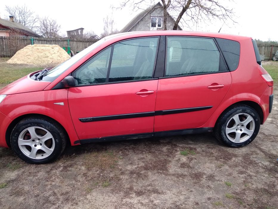 Подам Рено сценік 2.