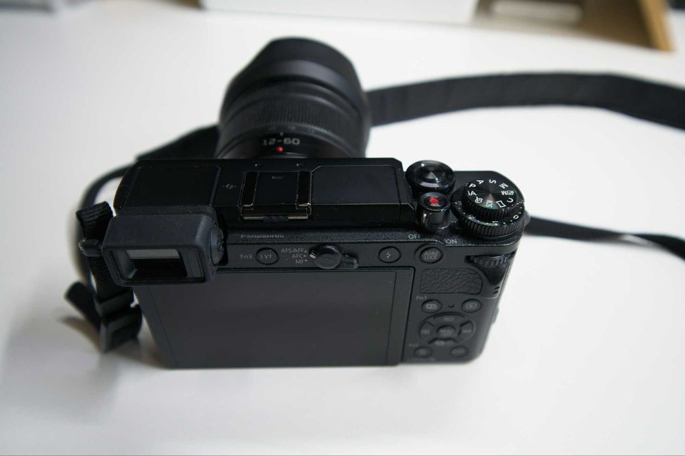 Aparat Panasonic Lumix DC-GX9M (obiektyw 12-60mm)