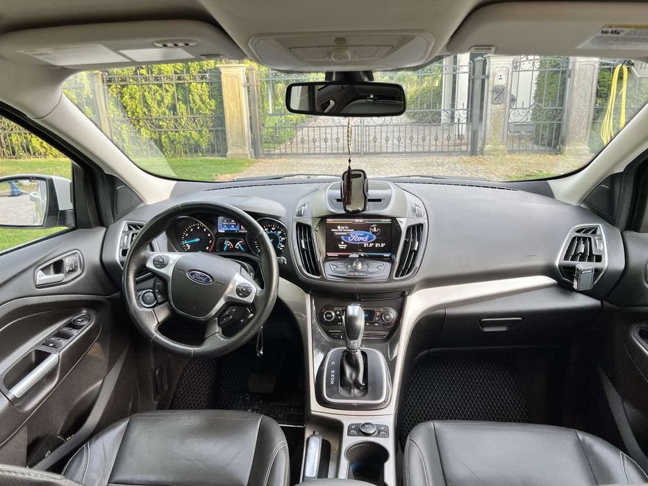 Продам Форд Ескейп 2013