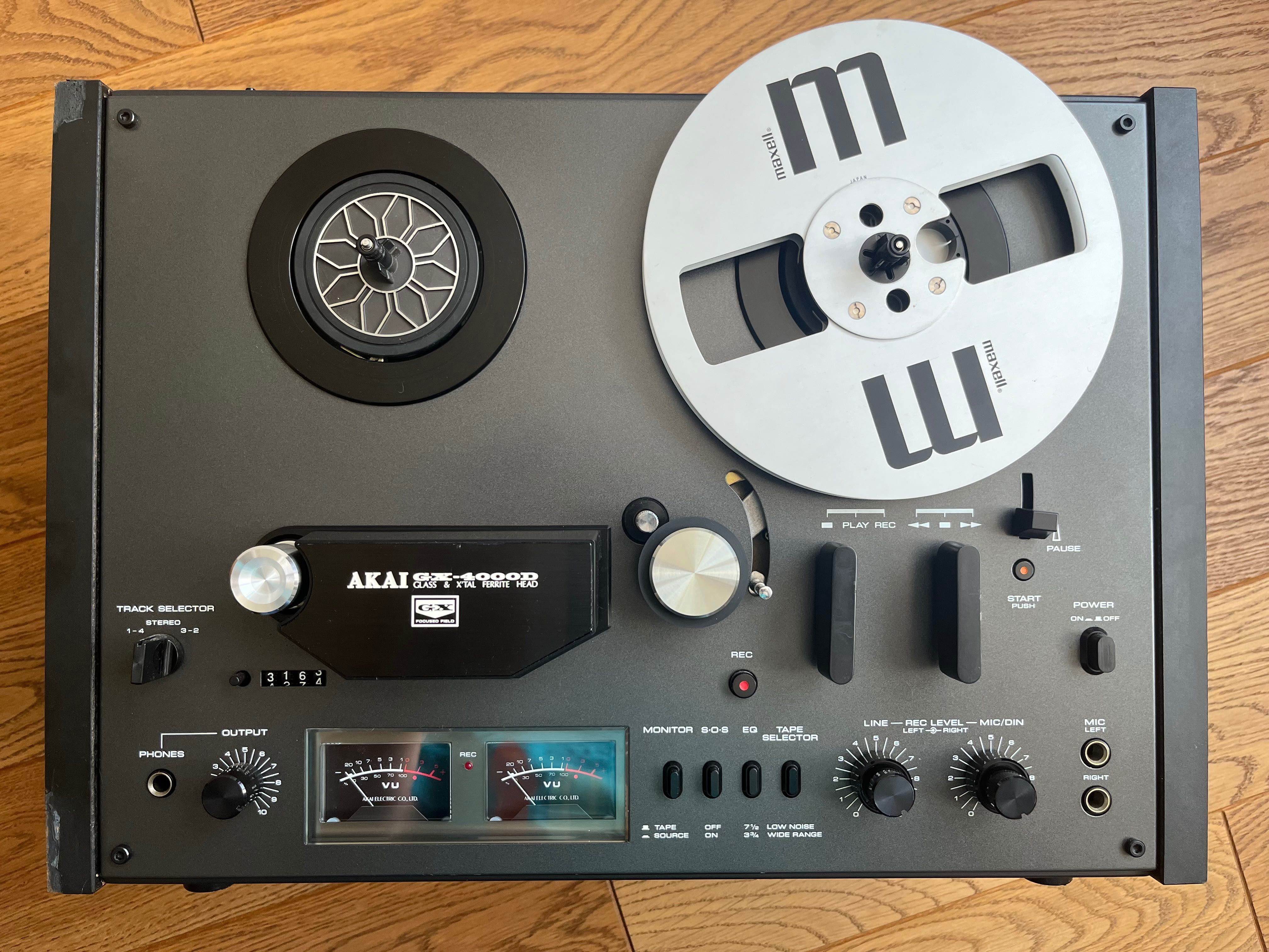 Магнітофон на бобіни AKAI GX-4000D