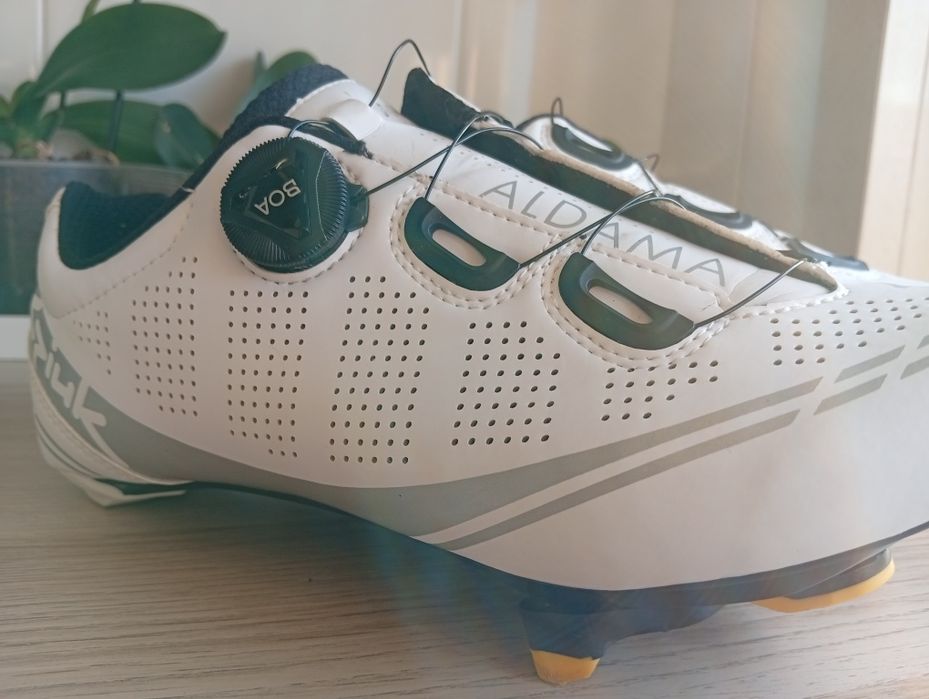 Sapatos de estrada spiuk