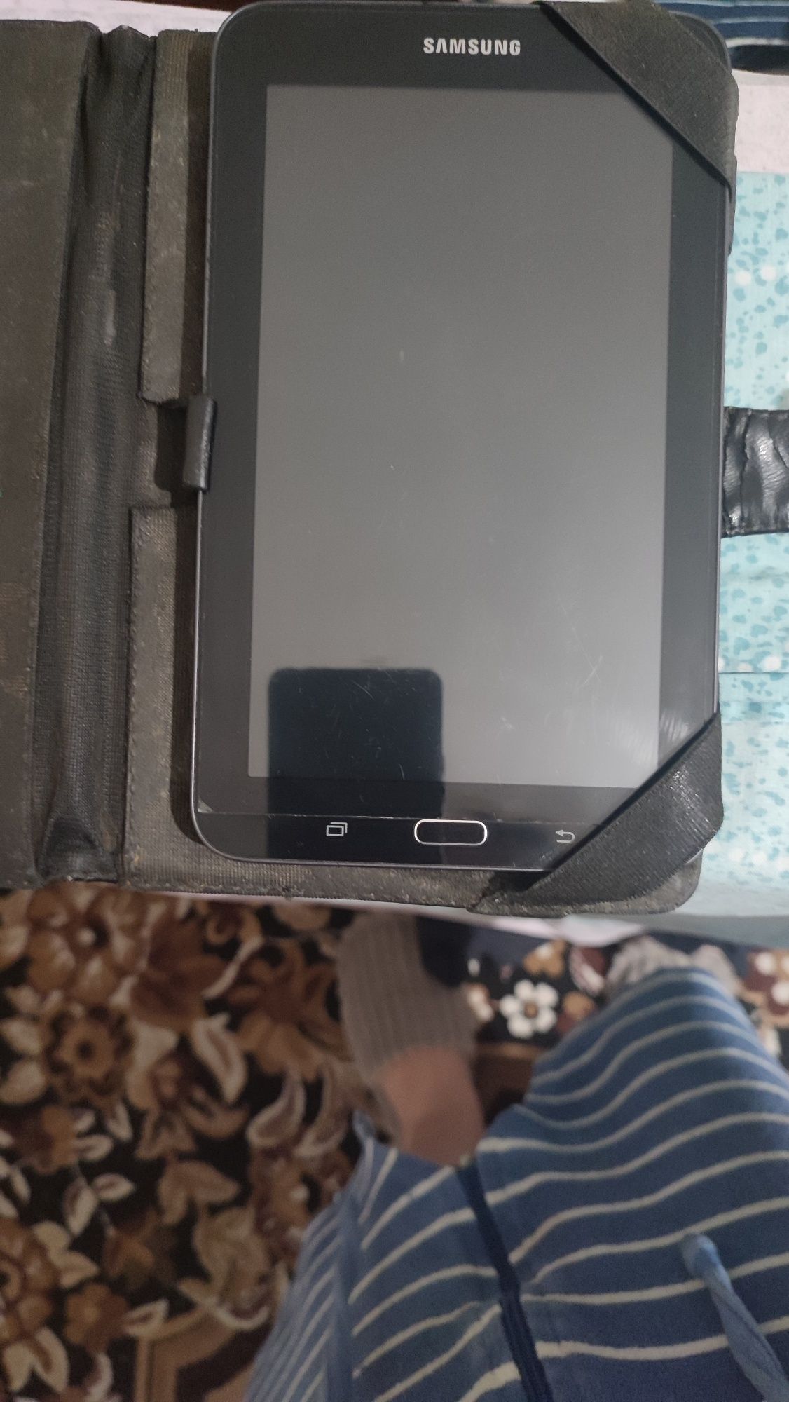 Планшет Samsung Galaxy Tab 3 lite