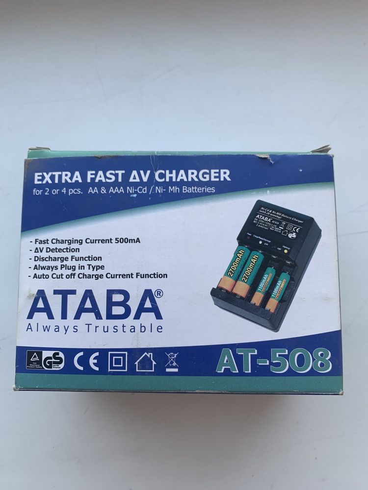 Зарядний пристрій ATABA AT-508 для акумуляторів типа АА/ААА