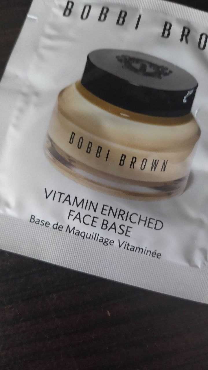 Витаминная база под макияж Bobbi Brown Vitamin Enriched Face Base США