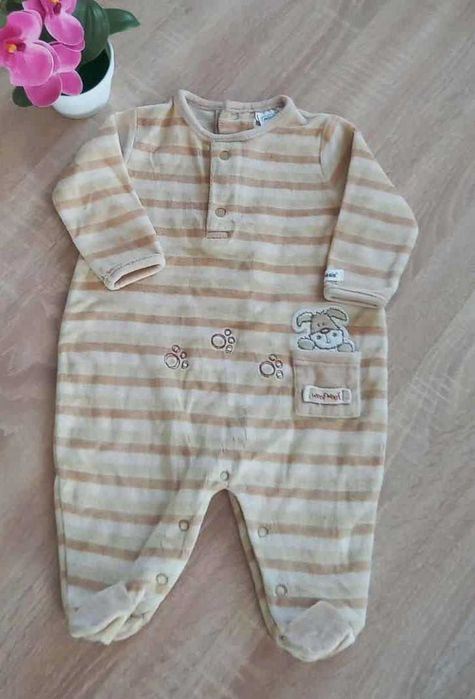 Pajacyk niemowlęcy na 68 cm