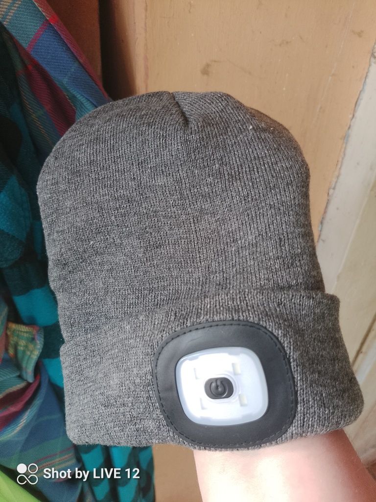 Czapka z latarką