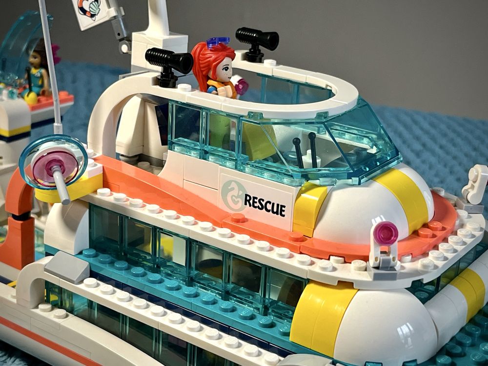 LEGO Friends 41381 Рятувальний катер. Оригінал