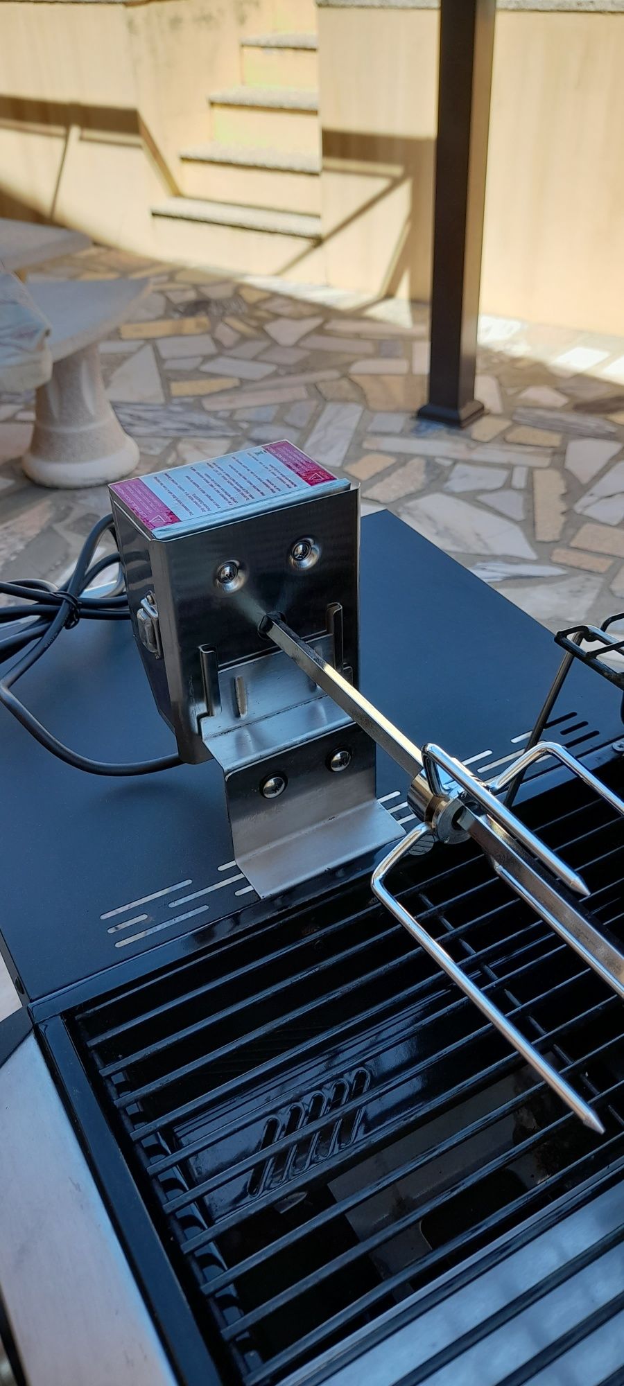 Vendo barbecue  com quatro bocas mais uma lateral