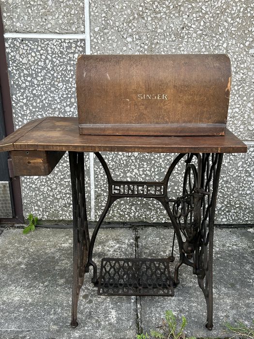 Stara Maszyna do szycia typu Singer