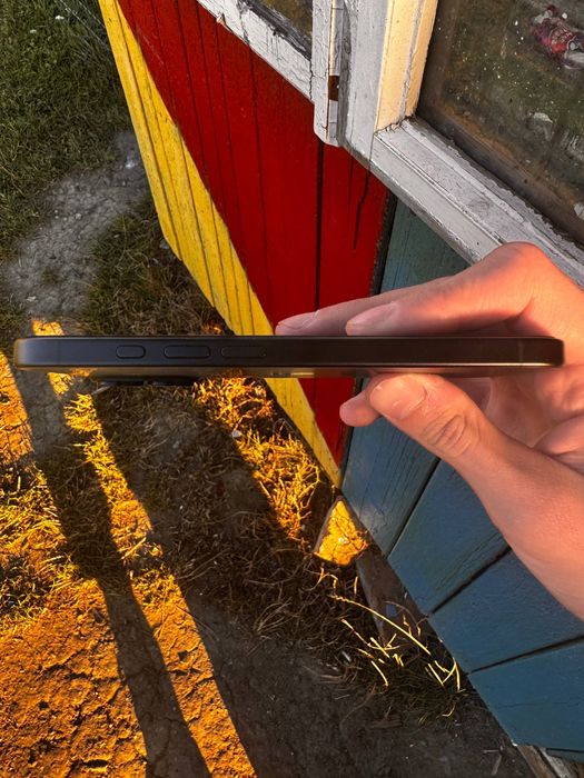 iPhone 16 256 GB e-sim