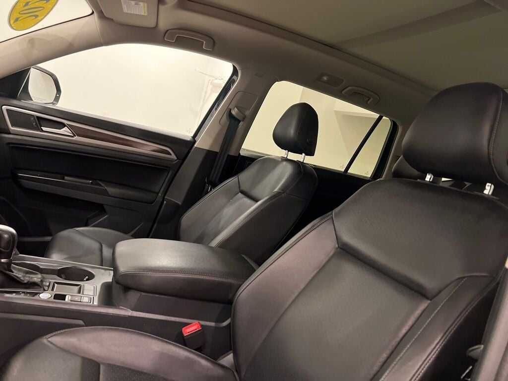 Volkswagen Atlas V6 SE w/Technology R-Line 2019