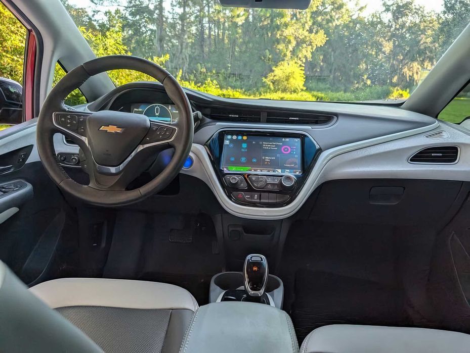 Chevrolet Bolt EV      2021