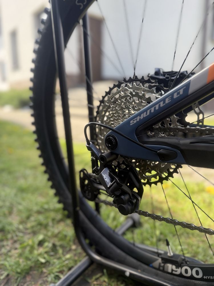 PIVOT SHUTTLE LT SLX/XT 2025 bosch cx race e bike 750 turbo levo rail