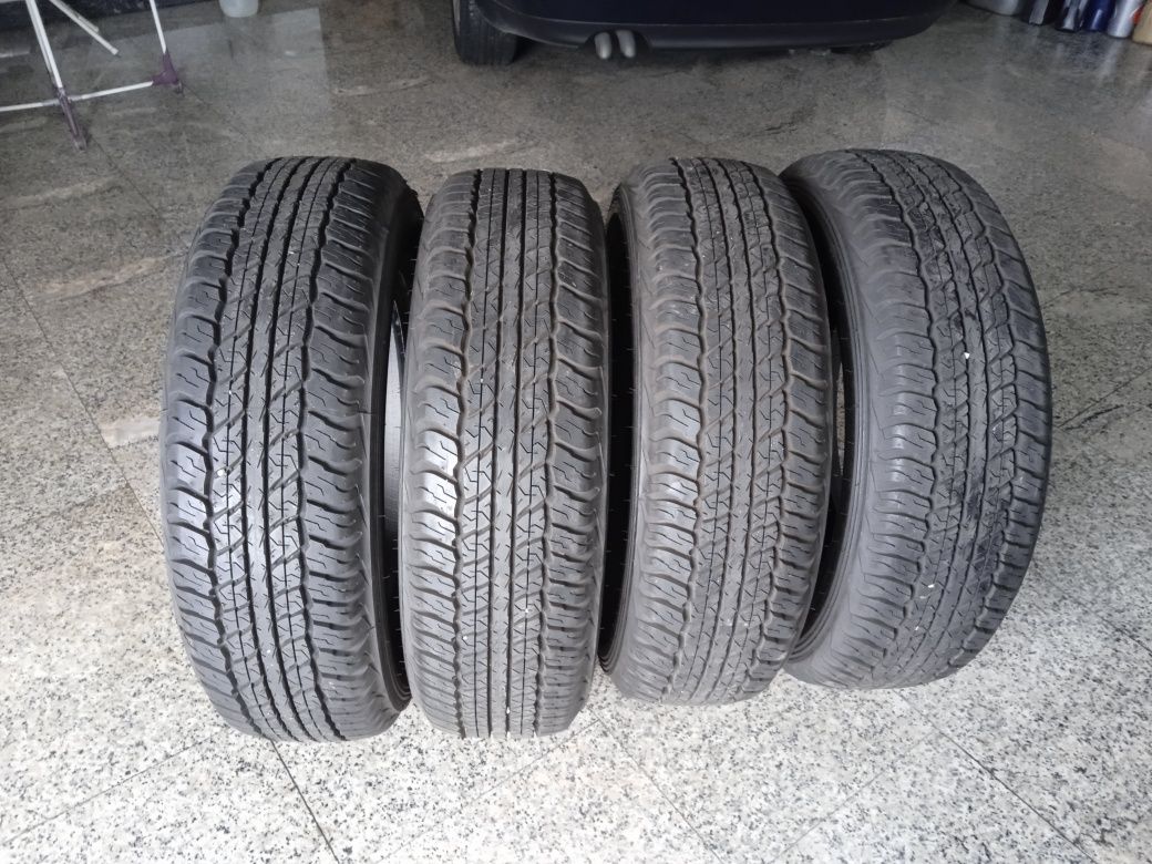 Pneus semi novos