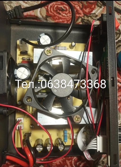 Зарядное устройство,12В/24В--30А/20А,автомат, импульсные