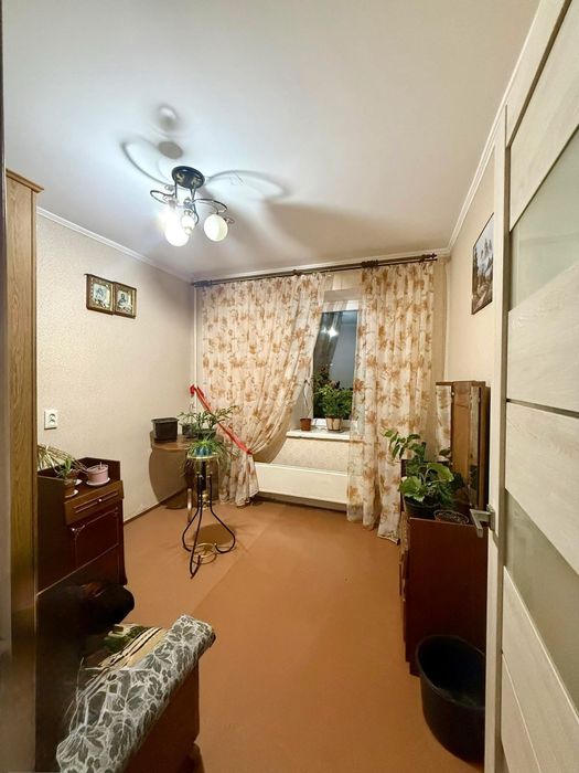 4 кімнатна р-н просп. Соборності