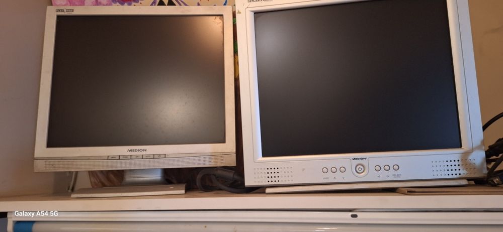 3 sztuki monitor