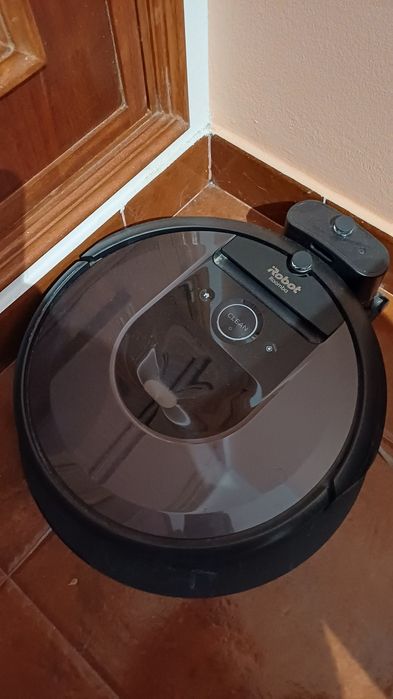 Aspirador robot iRobot roomba i8