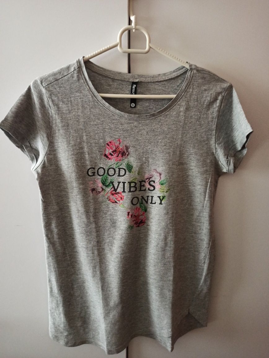 Sinsay koszulka T-shirt letnia bluzeczka roz. S good vibes only