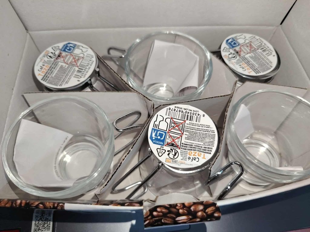 Chávenas de Café Novas