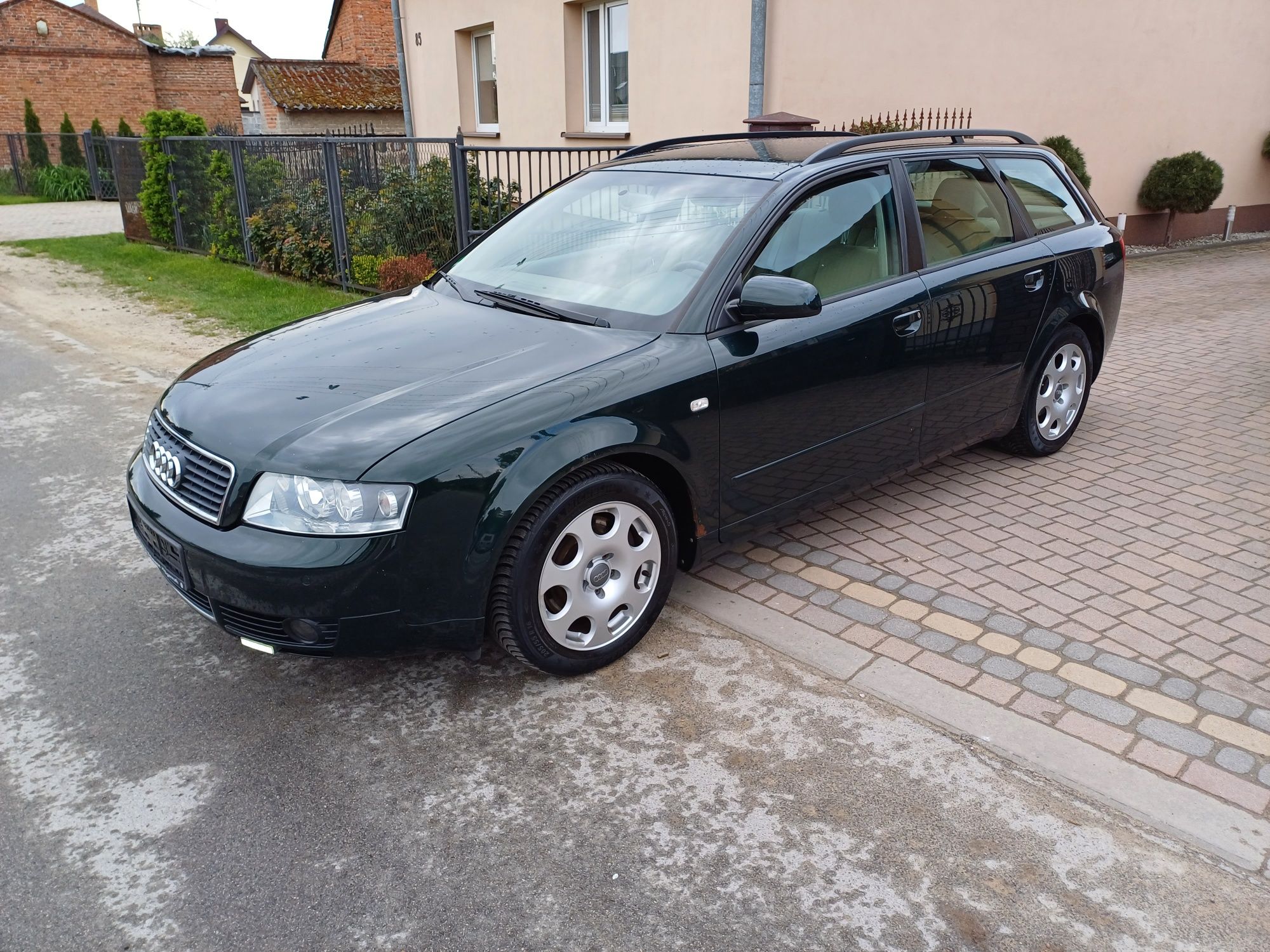 A4 2.4 V6 # Manual # 2x Pdc # Sprowadzona z Niemiec # Zadbana  Polecam