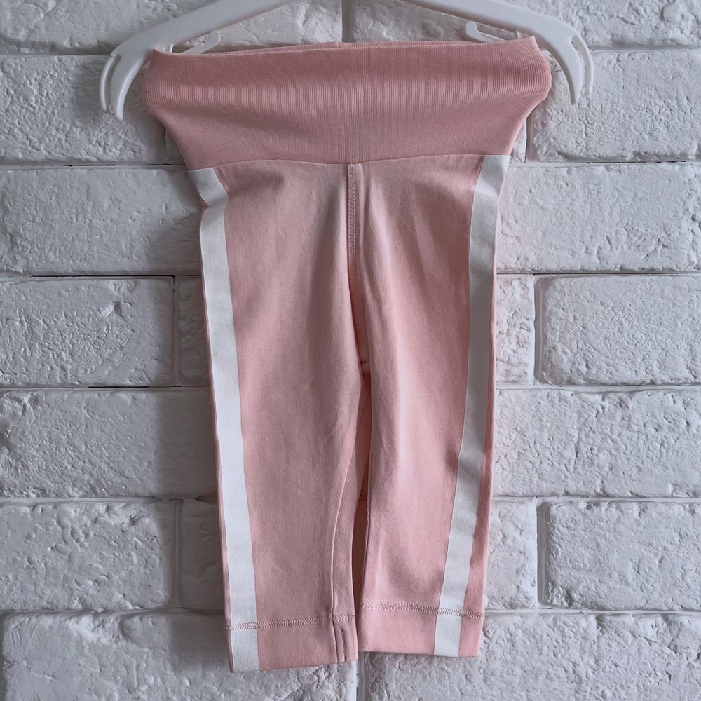 H&M 62cm legginsy, getry pudrowy róż z białym lampasem, szeroki pas.