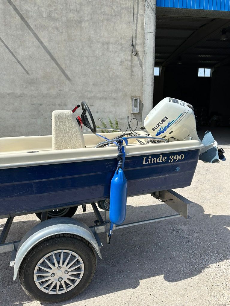 Barco de recreio Linder 390