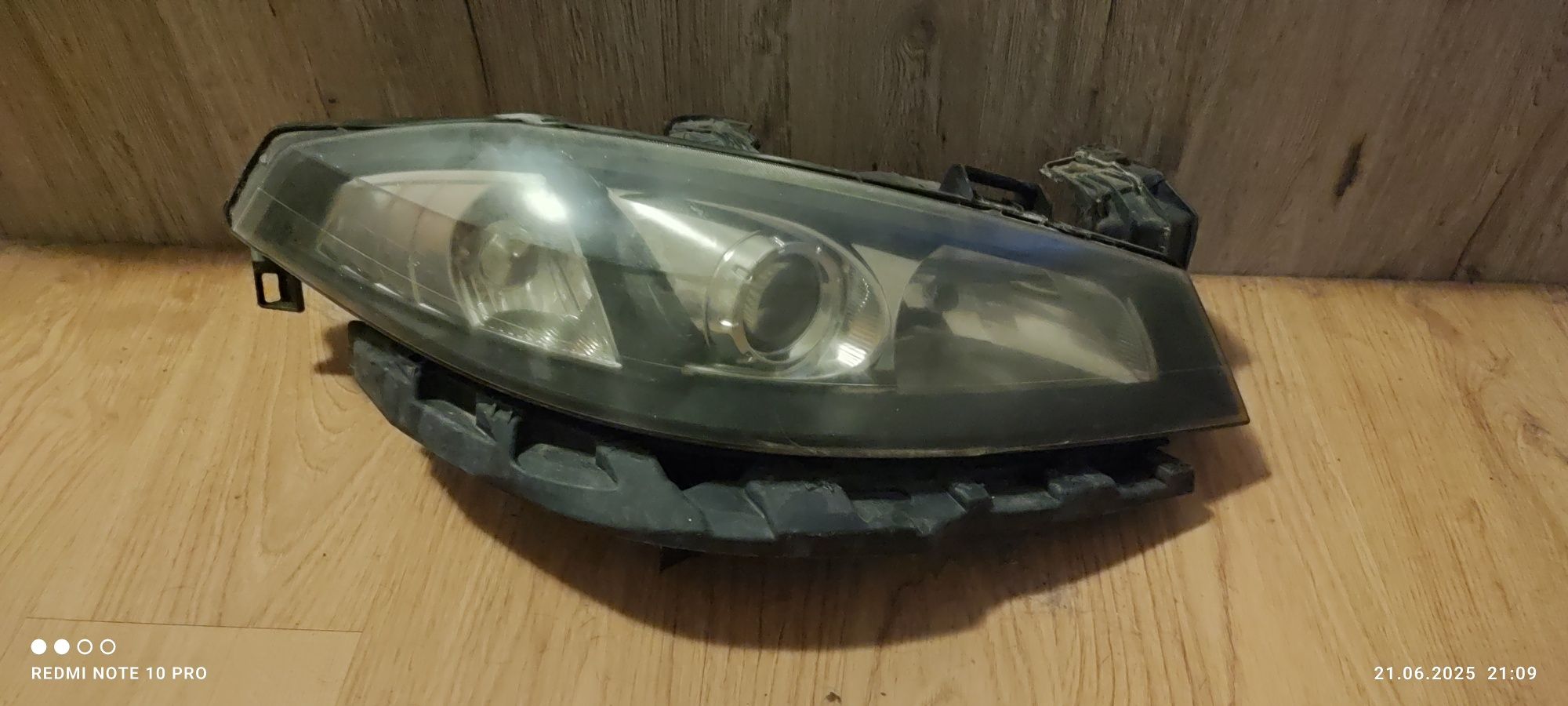 Lampy laguna 2 lift Xenon l+R