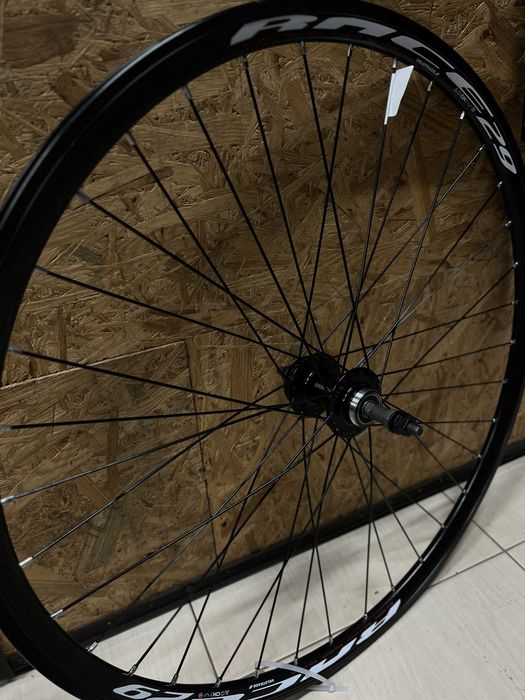 Колесо заднє 29" під тріщотку на промпідшипниках дискові гальма