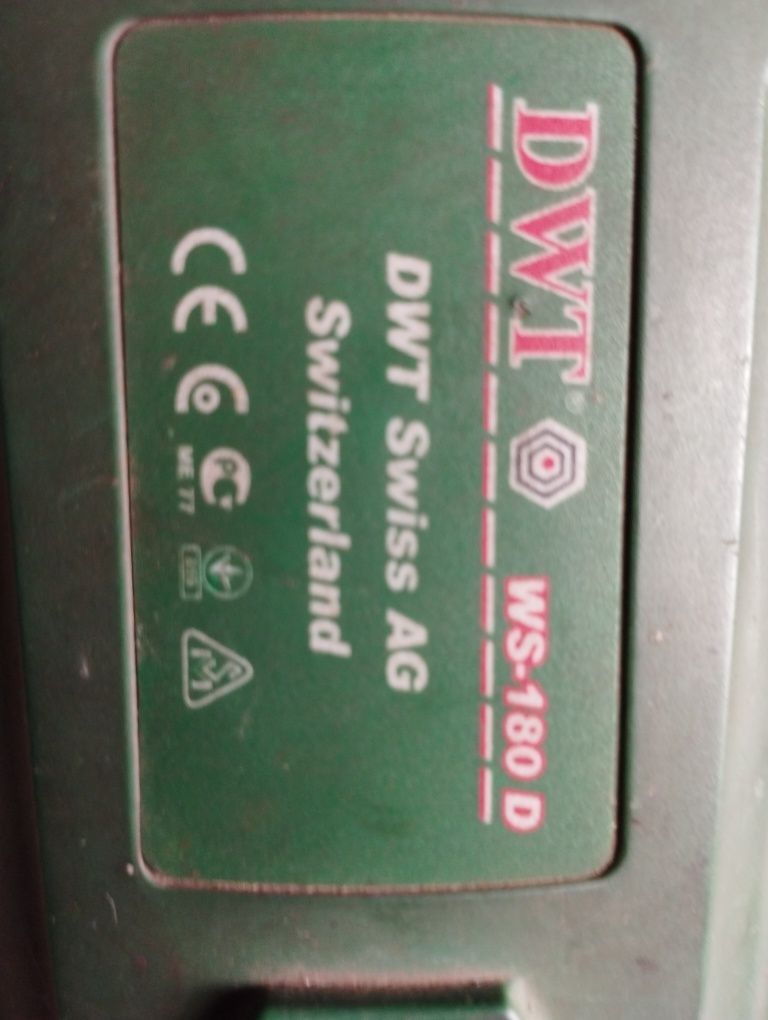Продається болгарка DWT 180