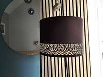 Elegancka lampa z wzorkiem