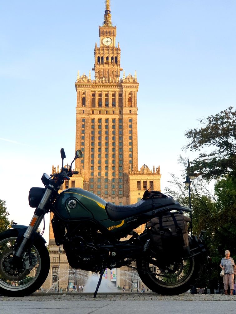 Benelli Leoncino Trail 500 gwarancja dodatki jak nowy scrambler